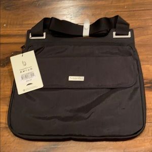 Baggallini hailey crossbody black